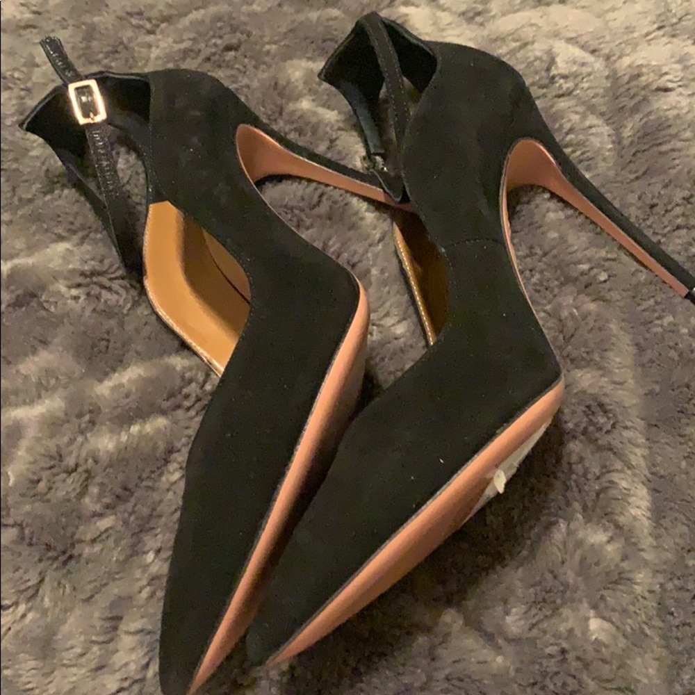 Shoes - Picture 4 of 5
